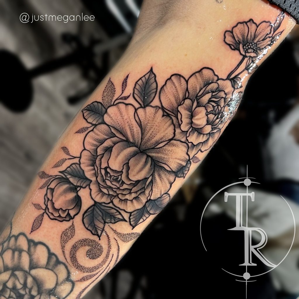 Blackwork tattoo portfolio Chesterfield example from Tabula Rasa Tattoo Studio